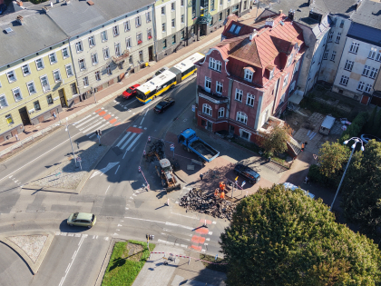 Widok na toczącą się przebudowę (1).jpg