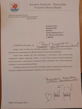 List gratulacyjny od Prezydentki Miasta Słupska - Krystyny Danileckiej-Wojewódzkiej i Zastępczyni Prezydentki - Marty Makuch
