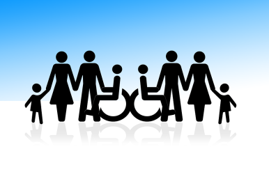 Animowany obraz na biało-niebieskim tle, czarne ludziki trzymające się za rękę, 6 osób dorosłych w tym dwoje na wózku inwalidzkim oraz dwoje dzieci (fot. PIXABAY)