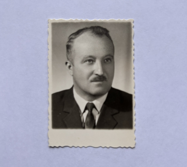 Na zdjęciu widzimy skan fotografii Jana Ponulaka