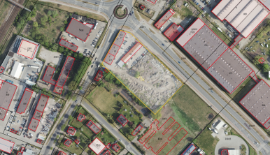 Na zdjęciu widzimy zaznaczoną żółtym kolorem nieruchomość przeznaczoną do sprzedaży