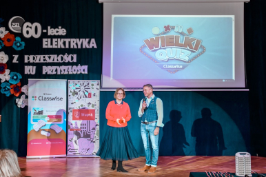 Na zdjęciu Beata Chrzanowska, Zastępca Prezydenta Miasta Słupska oraz Marcin Pogorzelski z Photon Entertainment