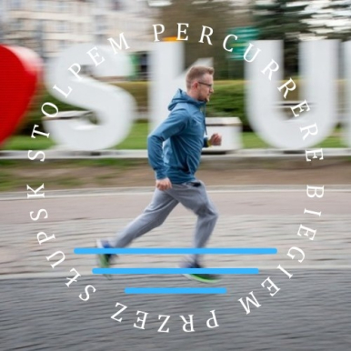 Biegacz Grzegorz Boś i logo z napisem "Stolpem Percurrere - Biegiem Przez Słupsk"