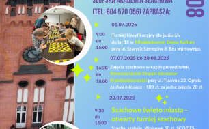 Plakta informacyjny z tekstem jak w artykule i grafika : ratusz oraz Grzegorz Hilarecki z planszą szachową